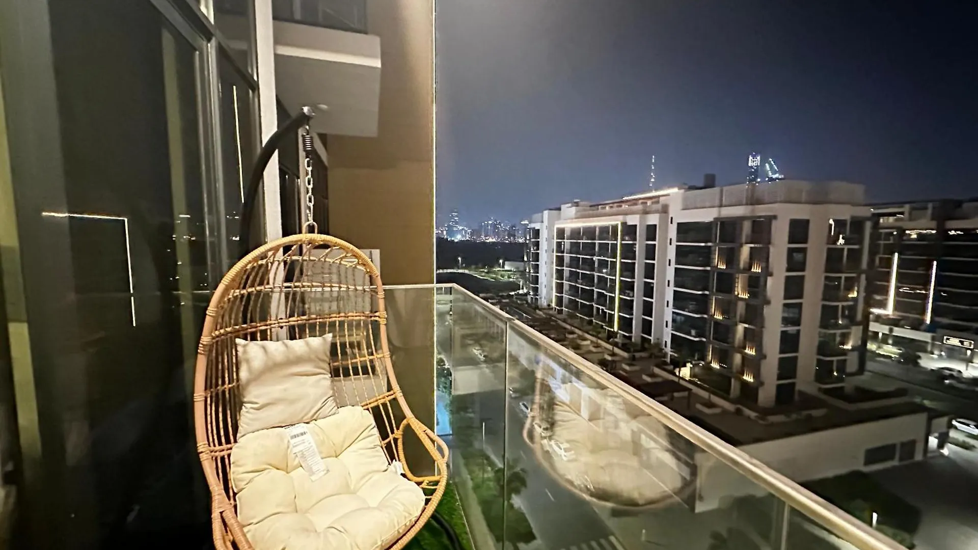 Eco-Friendly Feeling Cute Studio Dubai United Arab Emirates